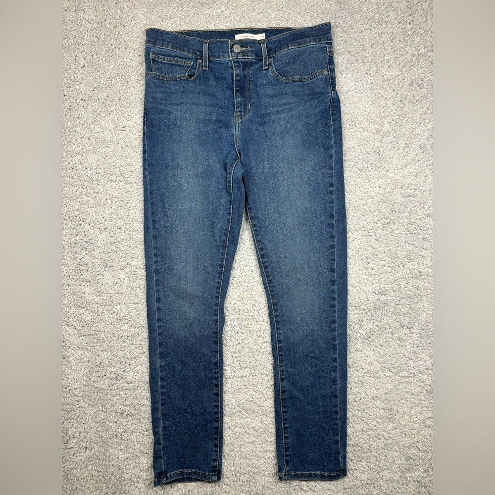 Levi's Jeans Womens 31 Slimming Skinny Medium Wash Casual Classic Denim Basic